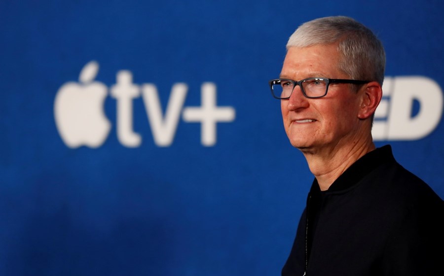 A Apple, liderada por Tim Cook, viu os lucros trimestrais quase duplicarem para 21,7 mil milhões de dólares.