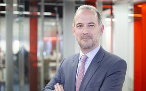 Pedro Penalva, Aon