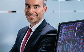 Pedro Lino, Dif Broker