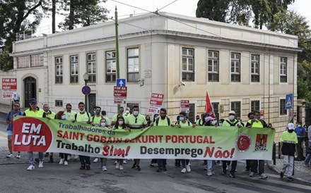 Trabalhadores da Saint-Gobain querem novas reuniões com o Governo