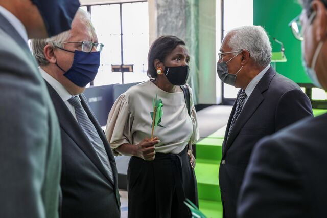 Eduardo Cabrita saiu tarde do Governo, diz maioria dos portugueses
