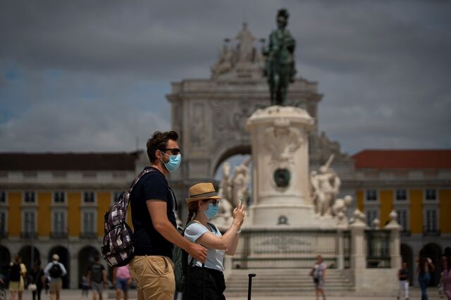 Portugueses voltam a viajar. Gastos lá fora crescem 5%
