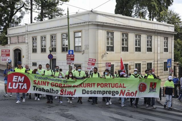 Trabalhadores da Saint-Gobain Sekurit Portugal perderam hoje relação laboral