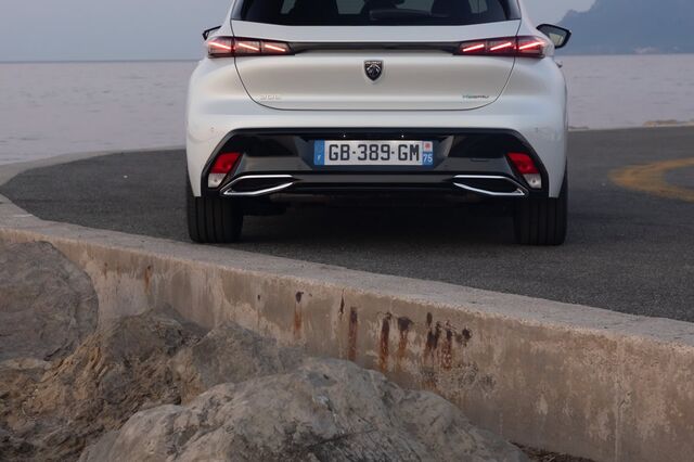 Peugeot 308 é o Carro do Ano Nacional 2022