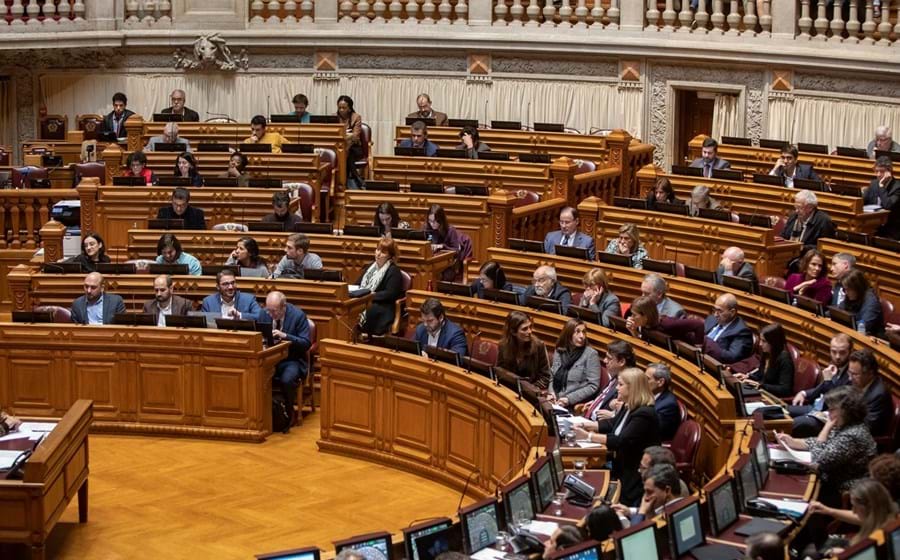 Ao contrário do que ficou combinado antes das férias do verão, o processo só ficará fechado depois das autárquicas.