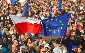 Direito Europeu: Bazuca polaca é arma contra “atropelo” de Varsóvia a Tratado 