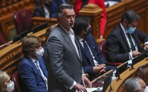 Iniciativa Liberal aponta despesa futura 'de rigidez ingerível'