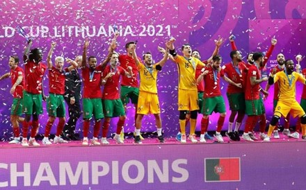 Portugal é campeão mundial de futsal pela primeira vez