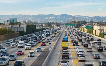 Carlos Moreno: “Não é possível continuar a viver nas cidades dos carros a gasóleo” 