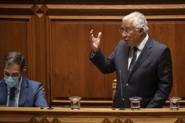 Costa promete respostas à esquerda no OE 2022