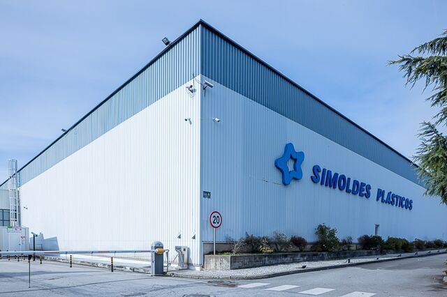 Simoldes tem perdas de 100 milhões e admite despedimentos