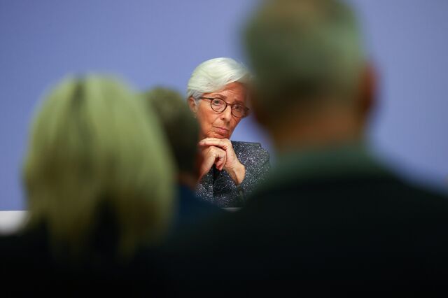 Lagarde não se compromete com juros no futuro, mas diz que há 'caminho a percorrer'