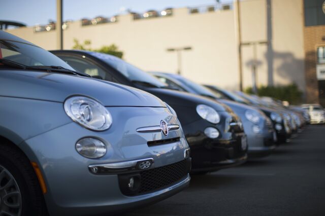 Mercedes e Fiat enfrentam ações milionárias em Portugal