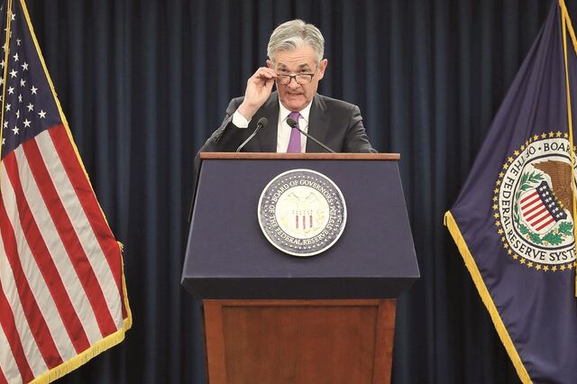 Recondução de Powell na Fed em aberto após demissões