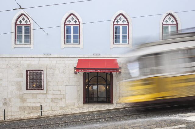 Com a faca e o queijo na mão