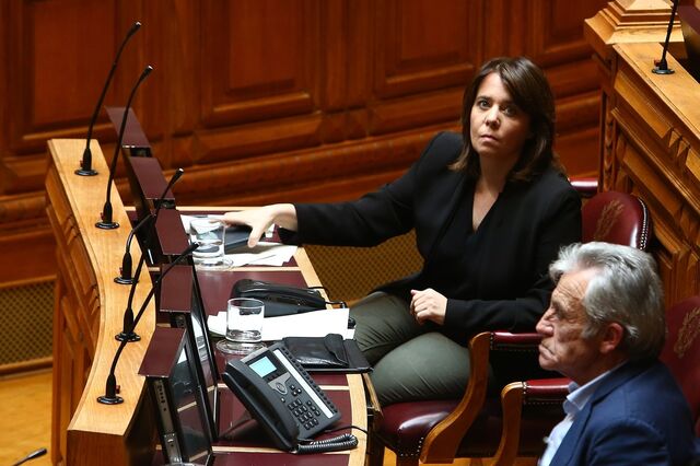 Falta de acordo empurra PCP e BE para a condição de “partidos de protesto” 