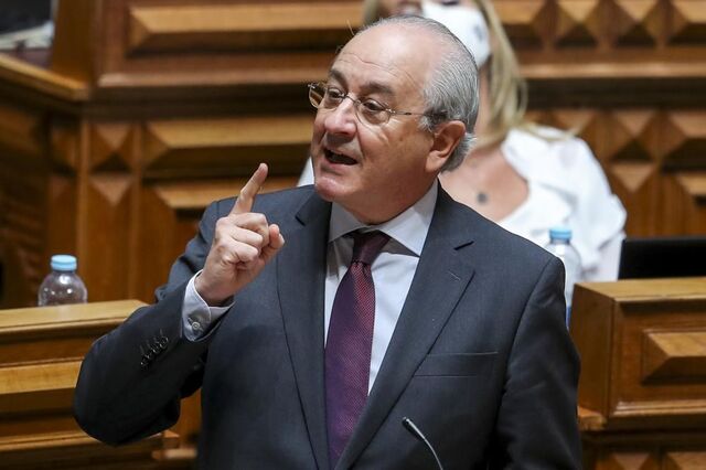 Rio vê 16 de janeiro como data limite para legislativas