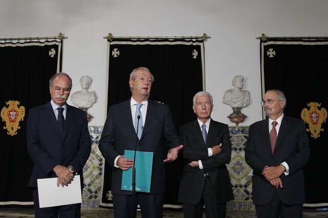 Patrões vão pedir audiência urgente a Costa sobre salário mínimo