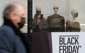 Maioria dos portugueses planeia gastar em média 290 euros durante a Black Friday