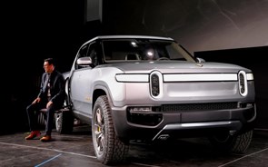 Sem qualquer veículo produzido, Rivian supera valor da Volkswagen