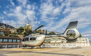 Helicóptero vegan marca resposta da aviação à COP26