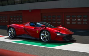 Ferrari lança edição limitada Icona Daytona SP3