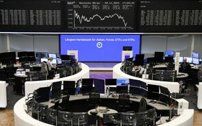 Europa termina sessão vestida de verde a olhar para China e EUA