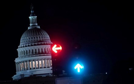 Democratas na Câmara dos Representantes adiam votação de plano Biden