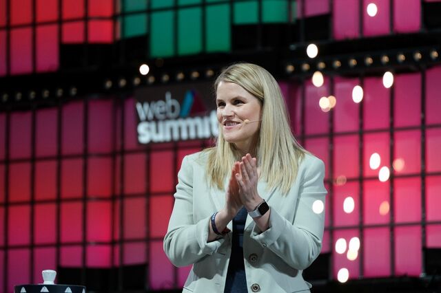 Mark Zuckerberg debaixo de fogo na Web Summit