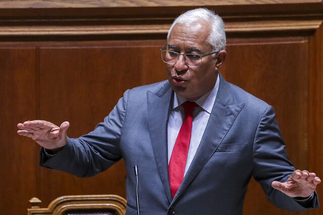 Costa promete que apoios previstos no Orçamento terão efeitos a 1 de janeiro