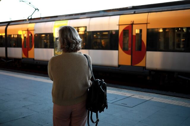 Greve na CP leva à supressão de 104 comboios de 341 programados até ao meio-dia