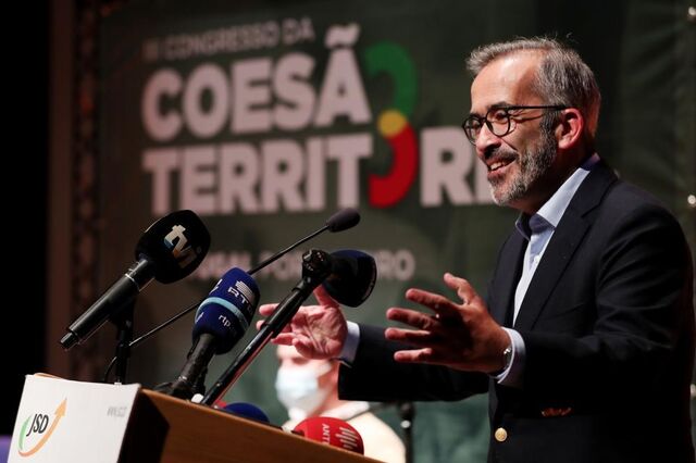Rangel diz que a 'grande causa' do PSD é relançamento da economia