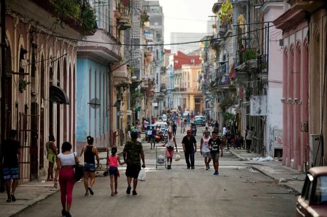 Cuba acredita ser 'momento oportuno' para normalizar relações com EUA