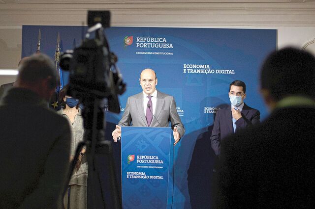 Governo chama capital privado a ajudar na retoma
