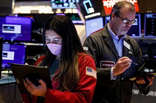 Wall Street responde em alta à possibilidade de corte de juros pela Fed