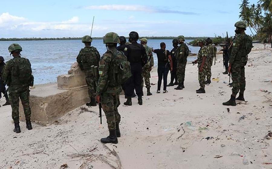 Moçambique teve de recorrer a apoio militar externo para travar o terrorismo no norte do país.