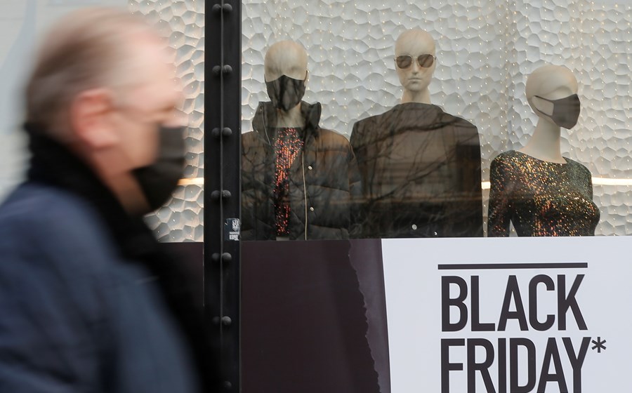 Campanha da Black Friday mantém figurino do ano passado, com promoções a acontecerem ao longo de todo o mês de novembro.