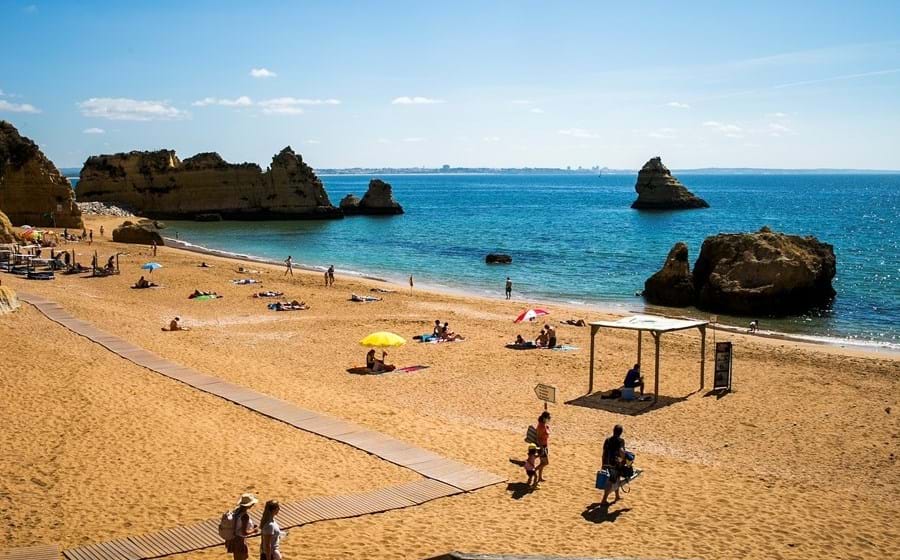 No Algarve, o número de dormidas dos residentes em Portugal, no período de janeiro a setembro, já ultrapassa os níveis de 2019.