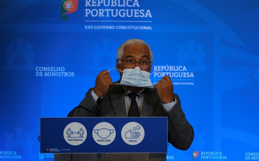 O primeiro-ministro, António Costa, anunciou multas mais duras para as companhias aéreas que não cumpram as regras.