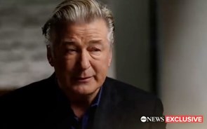 'Não premi o gatilho'. Alec Baldwin fala sobre o incidente no set de 'Rust'