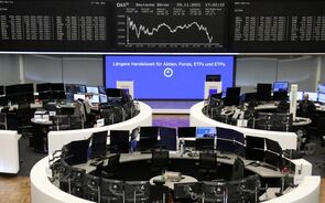 Stoxx 600 renova mínimos de outubro. Putin pinta Europa de vermelho