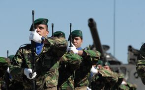 Exército, militares