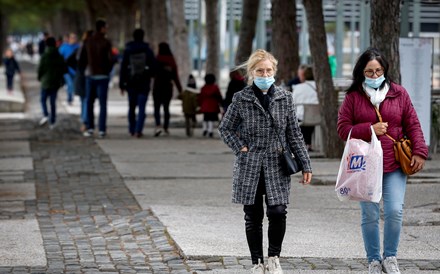 Maioria não vê pandemia dominada em 2022