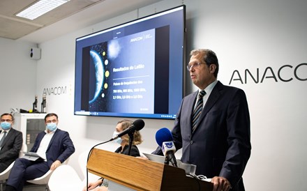 Anacom passa multas de 32 milhões desde 2012 mas só recupera 0,8% do valor