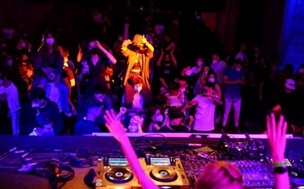 Governo manda encerrar discoteca Dice Club, em Vilamoura