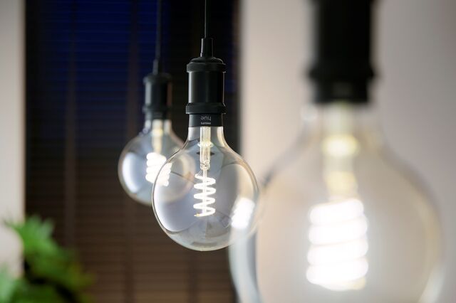 Portugueses 'agarrados' aos contratos de luz. Mudam uma vez em 10 anos  