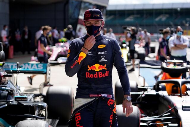 Max Verstappen aliviado por ter tido 'finalmente um pouco de sorte'