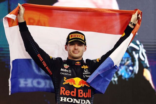 Max Verstappen vence atribulado GP do Japão e sagra-se campeão outra vez