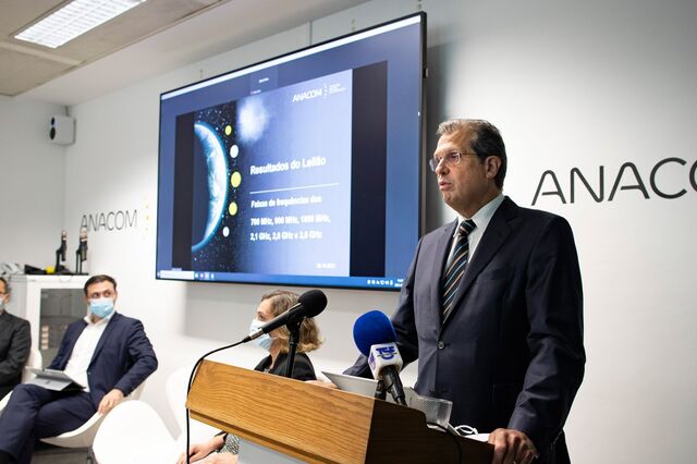 Anacom passa multas de 32 milhões desde 2012 mas só recupera 0,8% do valor