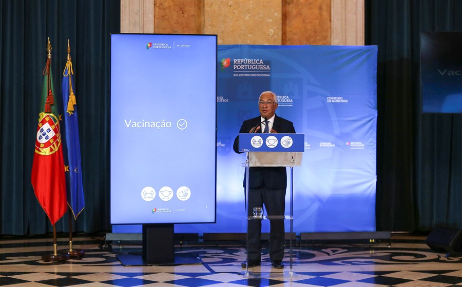 O primeiro-ministro, António Costa, anunciou esta terça-feira as novas restrições para conter o vírus.